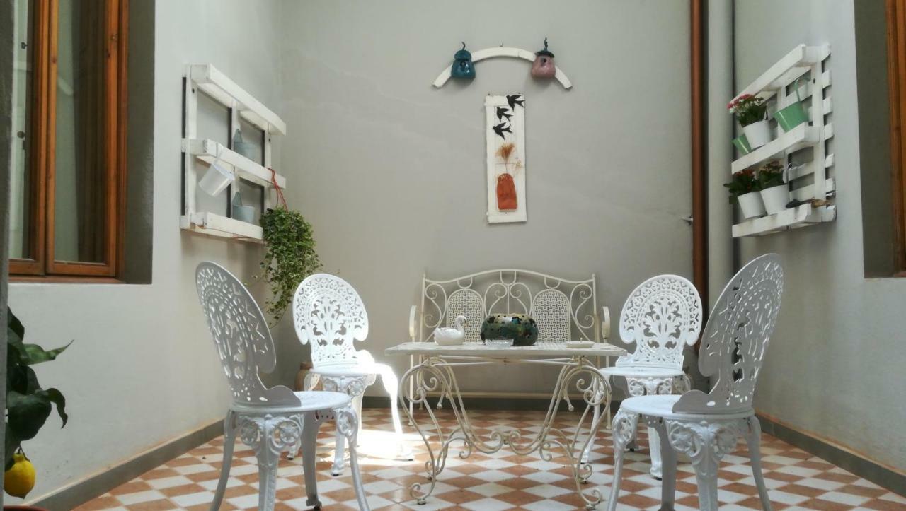 Guest House Domo Florenzia Exteriör bild